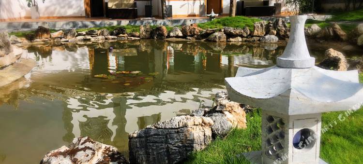 鹤庆鹤祥泉居客栈图片
