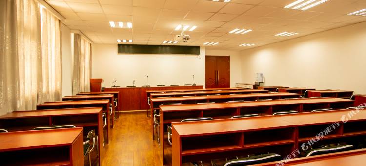 望都聚尚商务酒店图片