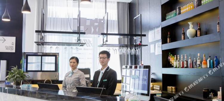 浠岸酒店(南昌新洪城大市场东新地铁站店)图片