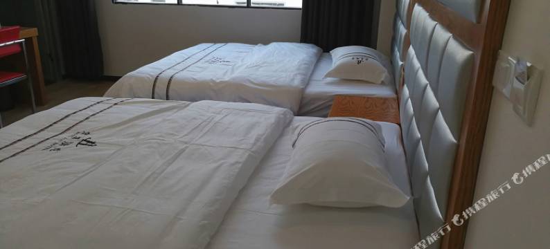 鲁甸宏尊酒店图片