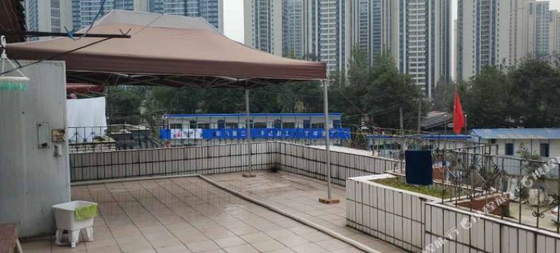 成都正立民宿(茶店子客运站店)图片