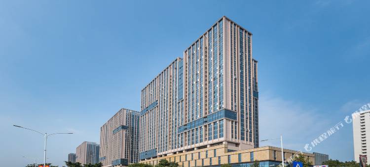 YEM他她行政公寓(深圳宝安万达广场店)图片