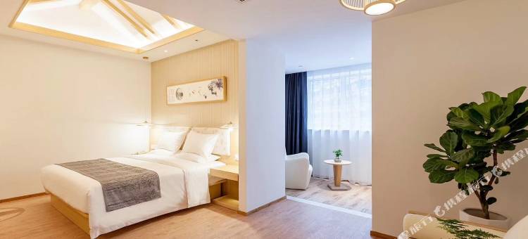 建国璞隐酒店(厦门火车站莲花路口地铁站店)图片