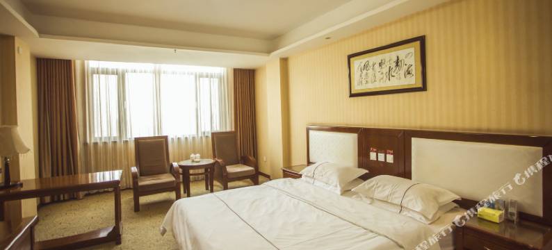 昆仑乐居商务酒店(南阳信臣路店)图片