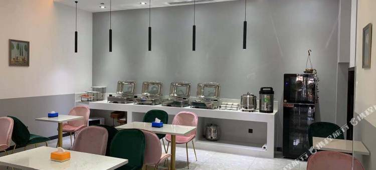 易佰良品酒店(芜湖德胜广场服务外包产业园店)图片