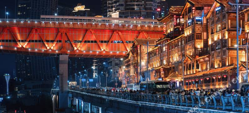 季庭高空江景酒店(解放碑云端之眼店)图片