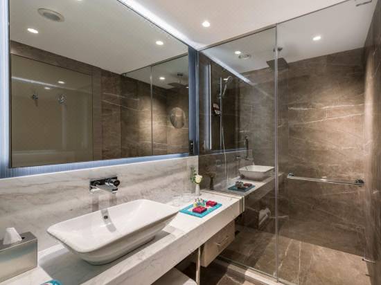 Crowne Plaza Florya Istanbul Hotel Reviews And Room Rates Trip Com