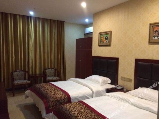 阳新天福商务宾馆    分(暂无点评) -1起距离638米立即预订