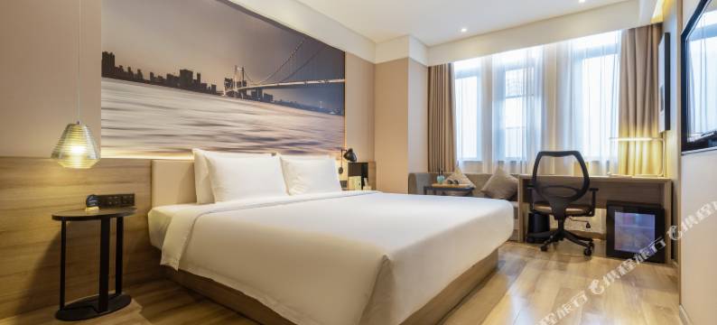 武汉汉口火车站常青路亚朵酒店图片