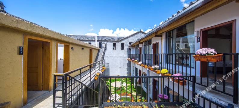 腾冲归田轻奢民宿图片