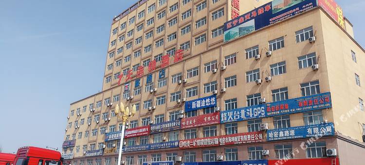 派酒店(哈密宝达物流园机场店)图片