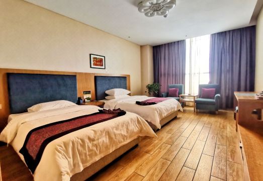 Qicai HotelHotel Overview