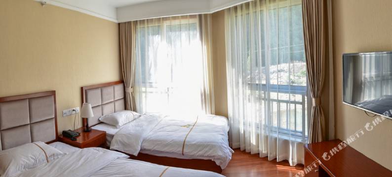 西峡财富庄园假日酒店图片