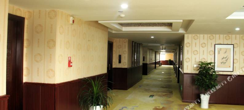 兴化砚春酒店图片