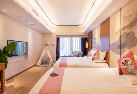 ShiYue•Yiting Hotel (Chengdu Century City New International Convention and Exhibition Center)Hotel Overview