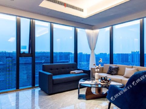 物语高端定制公寓(成都仁和高新店)