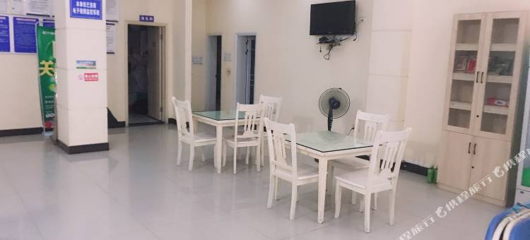 九州快捷酒店(重庆步行街一店)图片