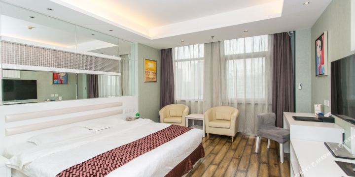 朝阳区 >> 酒店  标签: 宾馆星级酒店四星级 北京鸿炜亿家大酒店(北苑