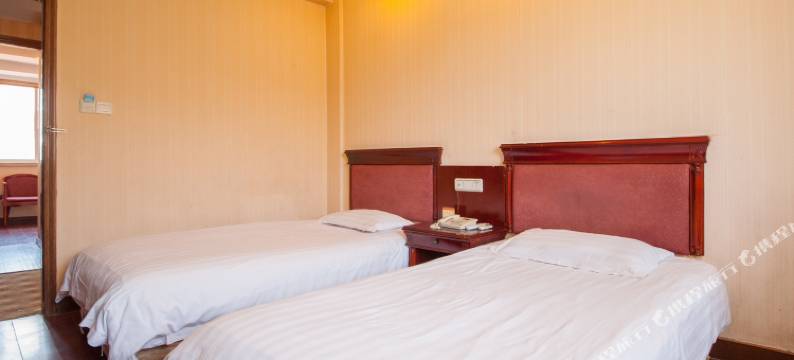 启东华虹宾馆图片