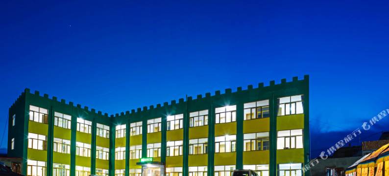 合途旅行酒店(青海湖黑马河店)图片