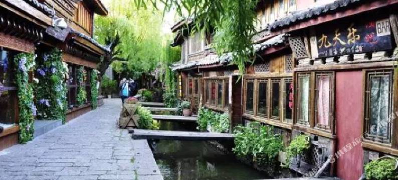 丽江沐雲雪居别墅庭院图片