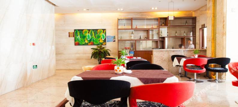 海南鸿运大酒店(海口骑楼老街店)图片