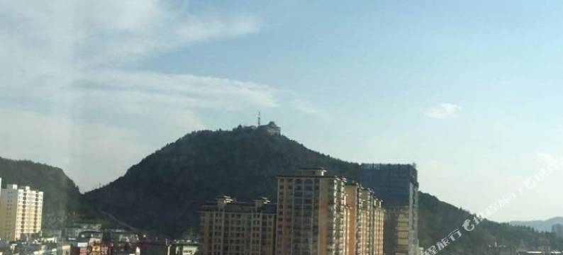 擎天精品酒店(昭通凤霞路店)图片