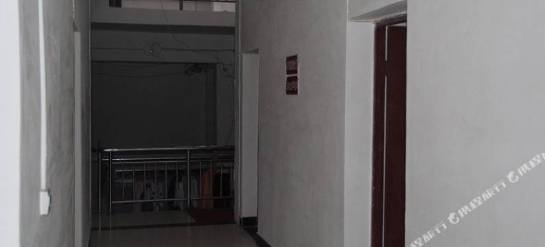 鸿运宾馆(西安郝家村店)图片