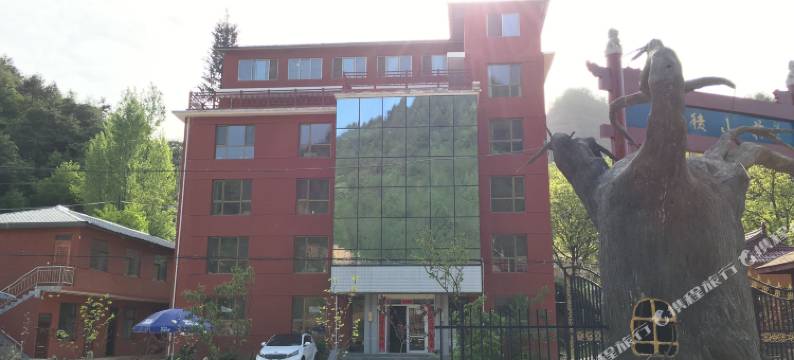 天水新麦积山庄图片