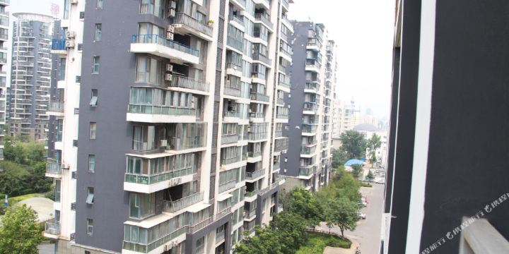 自由家主题连锁公寓(济南翡翠郡3店)