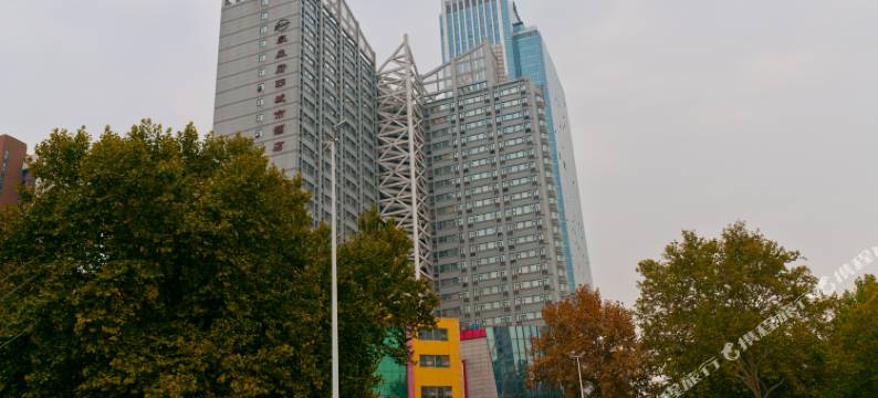 豪森府邸城市酒店(淄博万象汇八大局店)图片