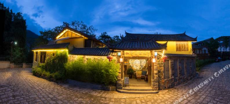 丽江古陌庭院客栈(束河古镇店)图片