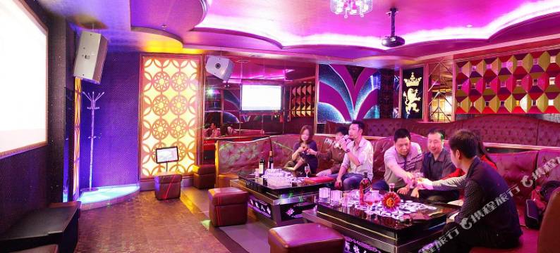 南宁万里商务大酒店(三职高火车站店)图片