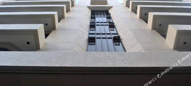 拉尔夫安东尼套房酒店(Ralph Anthony Suites)图片