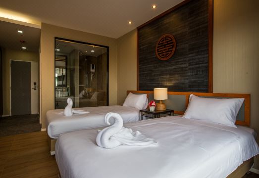 Villa BaronHotel Overview