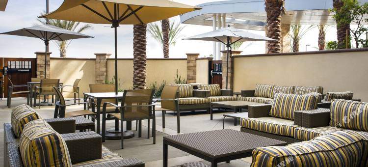 加州橙县塔斯廷万枫酒店(Fairfield Inn & Suites Tustin Orange County)图片