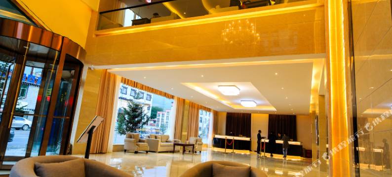 稻城稻亚·澜悦酒店(亚丁天街店)图片