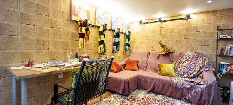 上海霍格沃兹外滩老弄堂里的魔法学院公寓图片