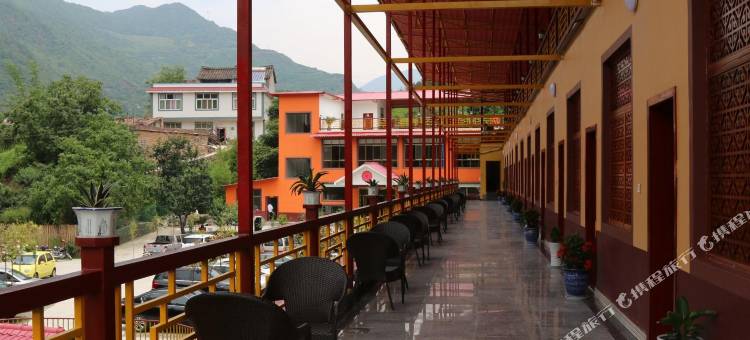 汉源秋收农场民宿图片