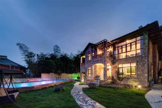 澄心合气养生民宿(莫干山店)