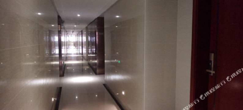 佛山珠美拉精品公寓(季华园地铁站店)图片