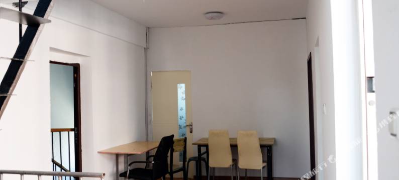 乌鲁木齐先行者青年旅社图片