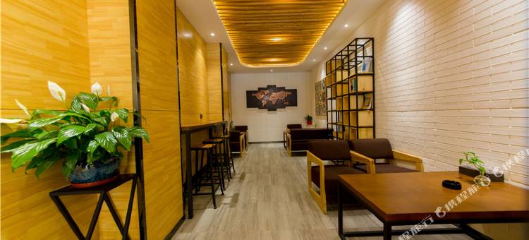 尚客优精选酒店(石家庄高新区火炬广场地铁站店)图片