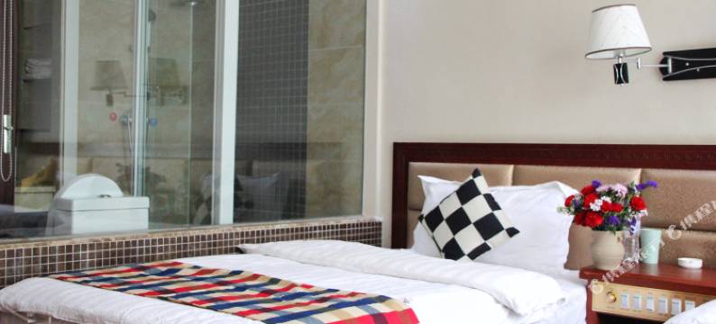 异构生活客栈(泸沽湖老司机店)图片