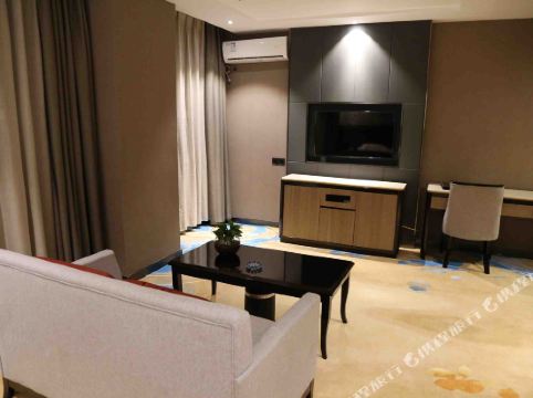 精河领御国际精品酒店