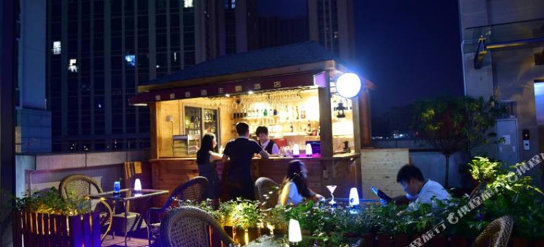 蜜度泰迪空中花园酒店(广州汉溪长隆地铁站店)图片