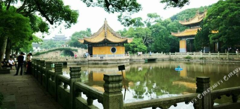 普陀山朴语山居(普济寺店)图片