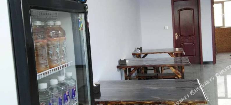 乌兰布统苏木敖包山下客栈图片