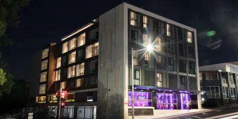 8號公寓-限成人