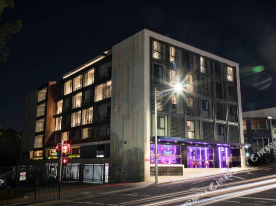 開放式公寓 8 號住宅酒店